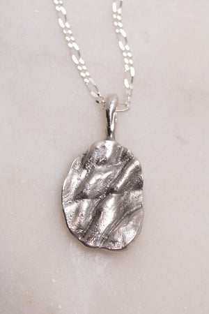 Signia® Pendants